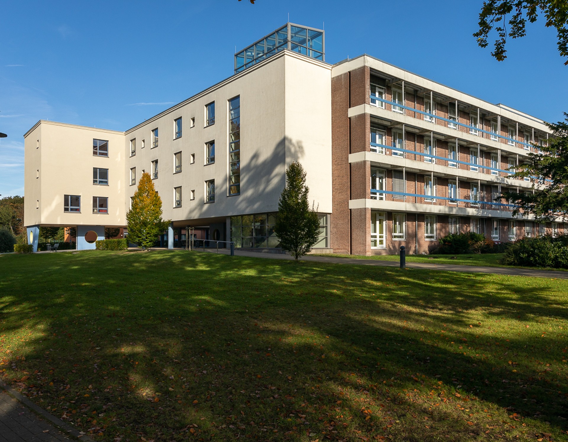 Haus mit vier Geschossen