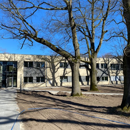 Gebäude der Klinik für Kinder und Jugendliche